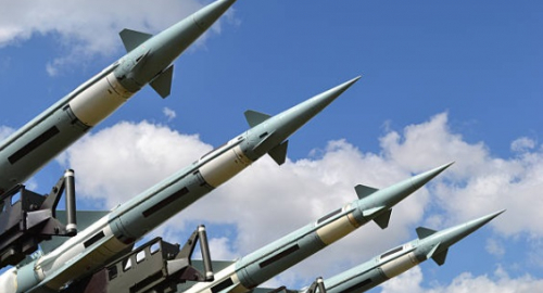 Tensioni nella Penisola Coreana: La Corea del Nord Spara 200 Colpi di Artiglieria, Seul Ordina l'Evacuazione